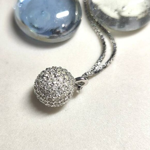 💞💞💞Authentic Swarovski Flirt Necklace Clear Crystal Paved Ball Pendent 💗💖 - Picture 2 of 7